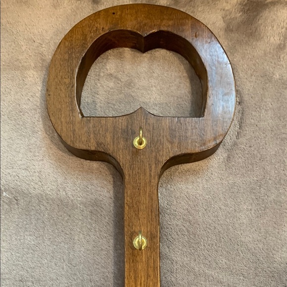 Midcentury Modern Wooden Key Wall Hook - Picture 4 of 6